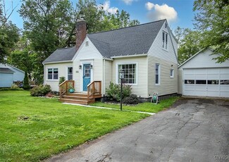 5752 Crabtree Ln, Cicero, NY 13039