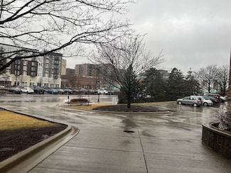 650 S River Rd Unit 502, Des Plaines, IL 60016