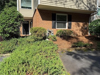 40 Dunwoody Springs Dr, Atlanta, GA 30328