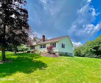 4027 Stewart Rd, Lima, OH 45801