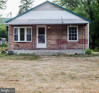 220 Old County Rd, Green Spring, WV 26722