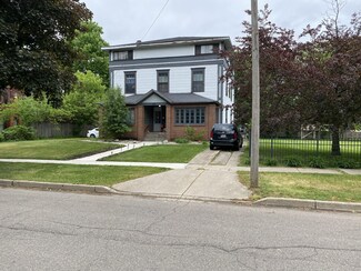 223 Elm St, Kalamazoo, MI 49007
