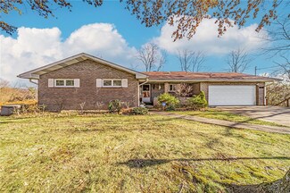 2371 Inglewood Dr, White Oak, PA 15131