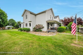 120 1st St, Peckville, PA 18452