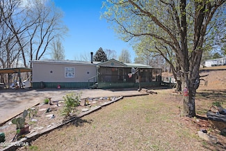 325 Bible Grove Rd, Lexington, TN 38351
