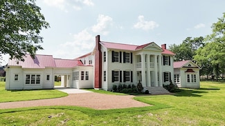 8318 Moores Ln, Brentwood, TN 37027