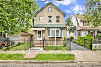 41 Clinton St, Bloomfield, NJ 07003
