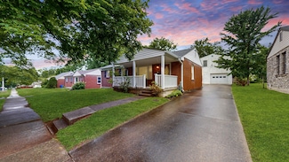 637 Stratford Dr, Lexington, KY 40503