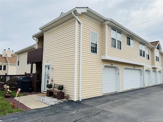 2812 Whispering Hills Unit 577, Chester, NY 10918