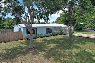 110 6th Ct SW, Vero Beach, FL 32962