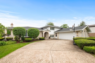 9029 Pine St, Orland Park, IL 60462