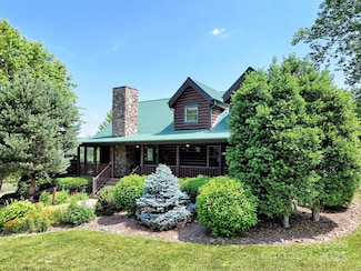 32 Tibi Ln, Waynesville, NC 28785
