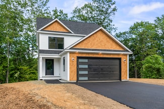 56 Woodbrey Ln, Standish, ME 04084