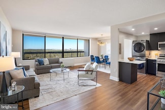 3701 S George Mason Dr Unit 2412N, Falls Church, VA 22041