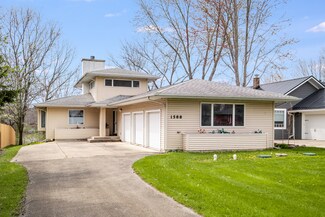 1588 Lake Holiday Dr, Sandwich, IL 60548