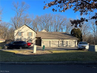 1447 Hillcrest Ave Unit 2D, Niles, OH 44446