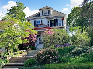160 Beech St, Roslindale, MA 02131