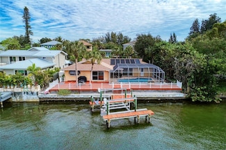 4946 Commonwealth Dr, Sarasota, FL 34242