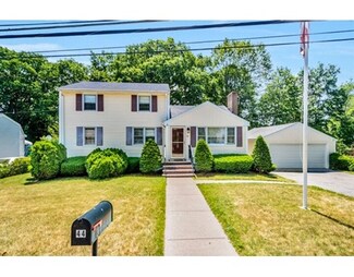 44 Day Cir, Woburn, MA 01801