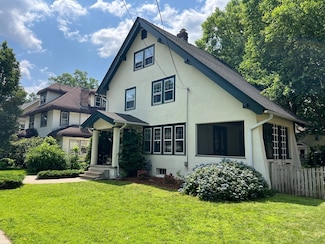 21 Roseland Terrace, Longmeadow, MA 01106