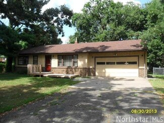 2665 2665 Sherwood Rd, Mounds View, MN 55112
