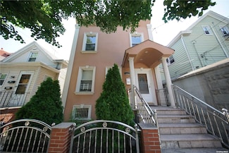 18-43 124th St, Flushing, NY 11356