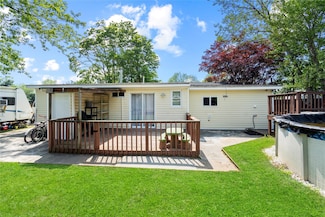 507 Scherger Ave, East Patchogue, NY 11772