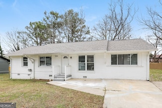 8721 W Bourne Dr, Jonesboro, GA 30238