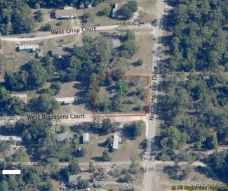 3360 N Holiday Dr, Crystal River, FL 34428