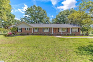 1142 Fox Squirrel Ridge Rd, Pickens, SC 29671