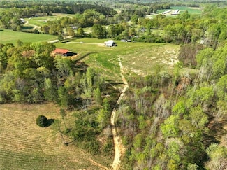 262 Garrison Rd, Carnesville, GA 30521
