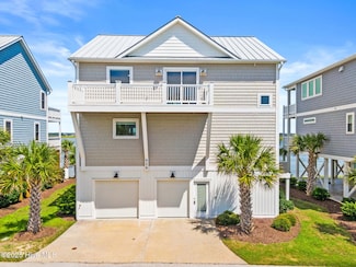 916 Bumblebee Ln, Holly Ridge, NC 28445
