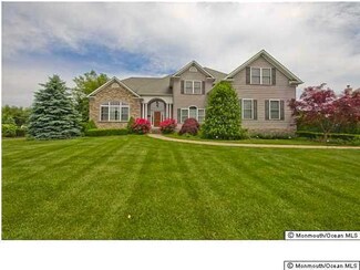 331 Karen Ct, Freehold, NJ 07728