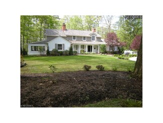 6945 Gates Rd, Gates Mills, OH 44040