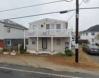 78 N End Blvd, Salisbury, MA 01952