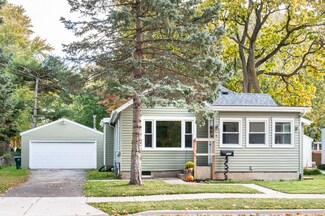 320 S Prairie St, Batavia, IL 60510