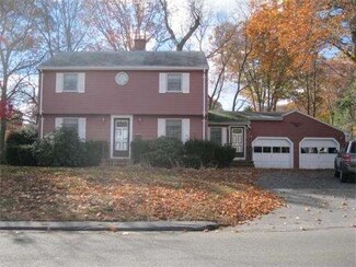 250 William St, Stoneham, MA 02180