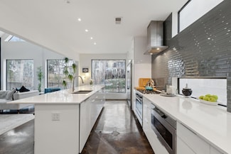 9119 Chapel Valley Rd, Dallas, TX 75220