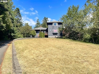 200 S Adams St, Coquille, OR 97423