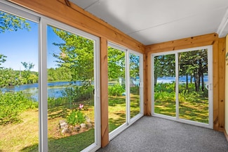 16 Maple Ridge Dr, Monmouth, ME 04259