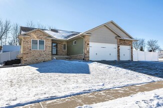 5180 Park Place, Dubuque, IA 52002
