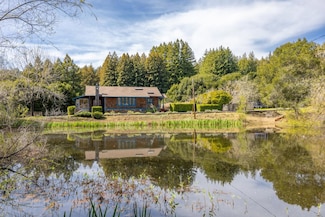 495 Larsen Rd, Aptos, CA 95003