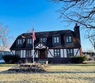 10563 W Woodland Ave, Beach Park, IL 60087