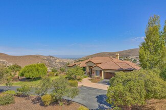27824 Crowne Point Dr, Salinas, CA 93908