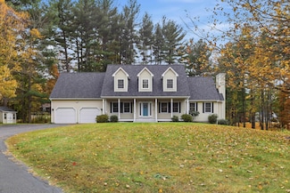 4 Bayberry Ln, Litchfield, NH 03052