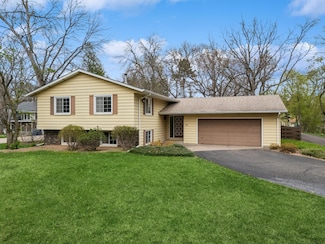 2353 Gaston Ave, Saint Paul, MN 55110