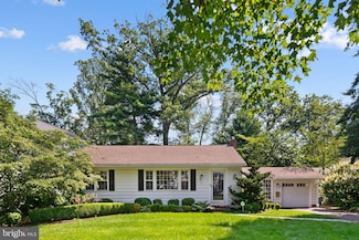 311 Peyton Ave, Haddonfield, NJ 08033