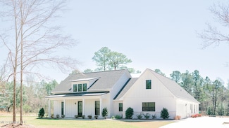 16043 W Dedeaux Rd, Gulfport, MS 39503