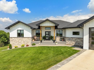 2415 43rd Ave SE Unit Galusha Ranch Additi, Minot, ND 58701