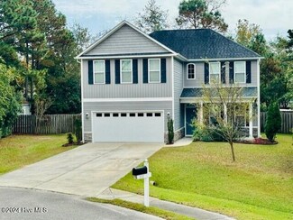 112 Mason Ct, Hampstead, NC 28443